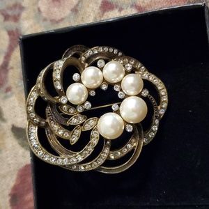 Brooch